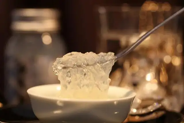 鲜炖燕窝加工厂家_食用燕窝的四大